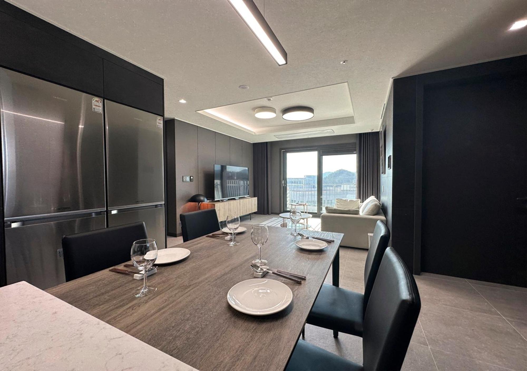 Y Collection By Uh Flat Osiria Aparthotel Μπουσάν Εξωτερικό φωτογραφία